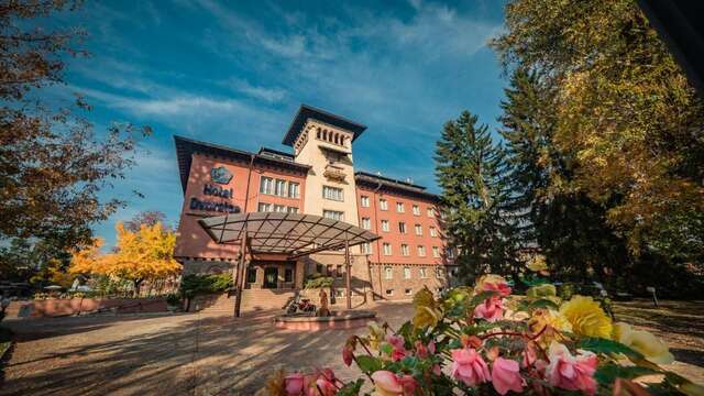 Отель Spa Hotel Dvoretsa Велинград-9